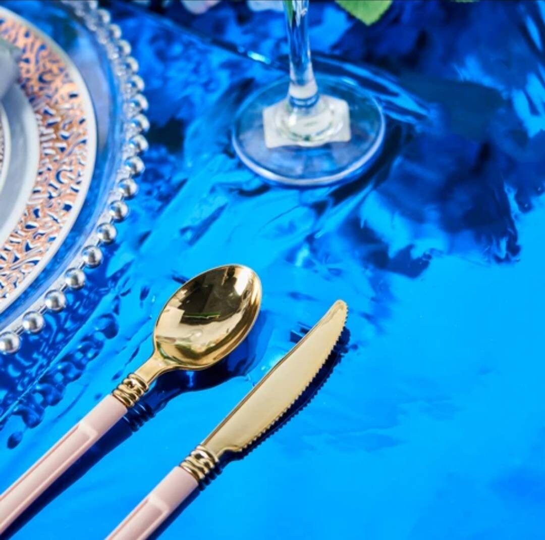 Metallic Foil Stain Resistant Fancy Shiny Table Cover for Table Decoration