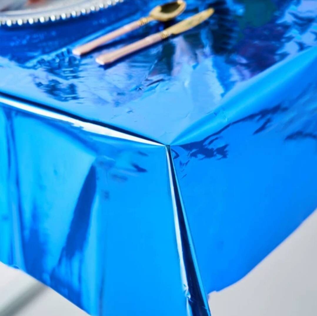 Metallic Foil Stain Resistant Fancy Shiny Table Cover for Table Decoration
