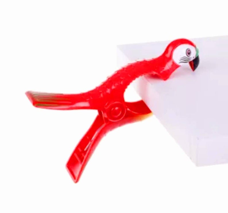 Pack of 2 Stylish Bright Color Towel Holders Hanger Clips for Hanging Clothes Bathing Suit Beach Towels